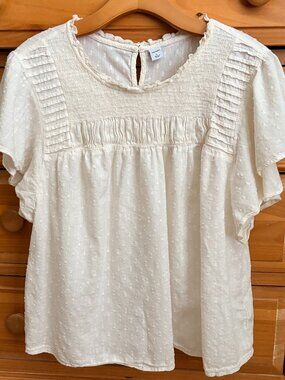 Old Navy Creme Clip Dot Smocked Swing Blouse Large L Ruffle Flutter Sleeve